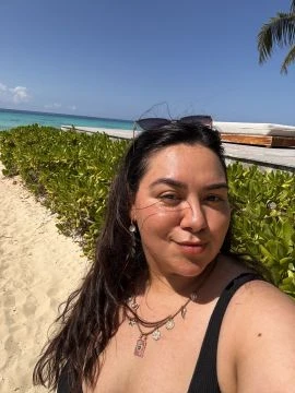 Pili