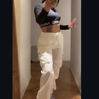 Mia